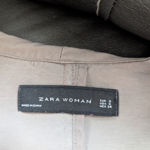 2/$20 Zara waterfall front blazer Taupe Size Small - Picture 2 of 8